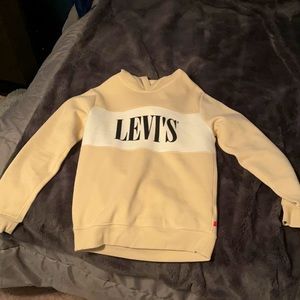 Levi’s sweatshirt